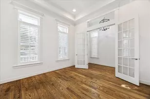 411 W 24th St, Houston, TX 77008 - Photo 4
