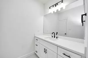 8324 Corinth St, Houston, TX 77051 - Photo 22