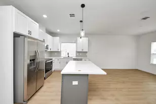 8324 Corinth St, Houston, TX 77051 - Photo 10