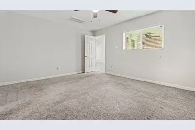 2714 Longleaf Pines Drive, Houston, TX 77339 - Photo 14