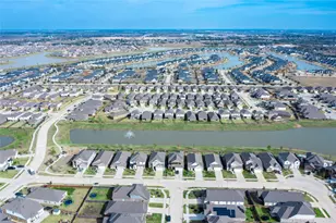 208 Cambria Green Ln, Katy, TX 77493 - Photo 34