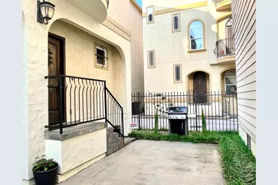 1241 W 24th Street #C, Houston, TX 77008 - Photo 28