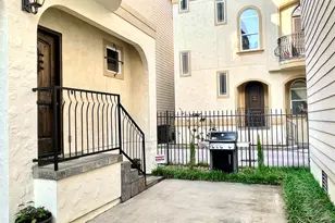 1241 W 24th St, Houston, TX 77008 - Photo 28