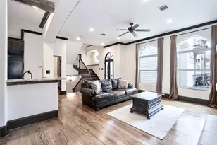 1241 W 24th St, Houston, TX 77008 - Photo 6