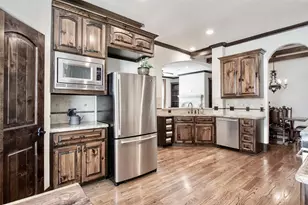 1241 W 24th St, Houston, TX 77008 - Photo 10