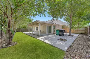 16366 Mellow Oaks Ln, Sugar Land, TX 77498 - Photo 32
