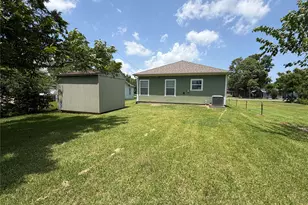 2115 11th Ave N, Texas City, TX 77590 - Photo 12