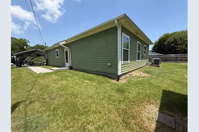 2115 11th Avenue N, Texas City, TX 77590 - Photo 14