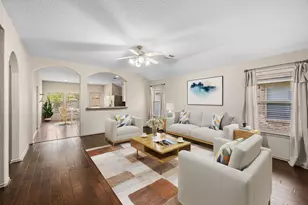 26131 Travis Brook Dr, Richmond, TX 77406 - Photo 6