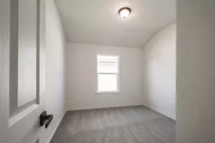 10391 Woodhill Spa Ln, Cleveland, TX 77327 - Photo 16