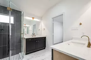 10391 Woodhill Spa Ln, Cleveland, TX 77327 - Photo 14