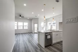 10391 Woodhill Spa Ln, Cleveland, TX 77327 - Photo 6