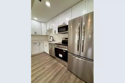 511 N 3rd Street, Conroe, TX 77301 - Photo 8