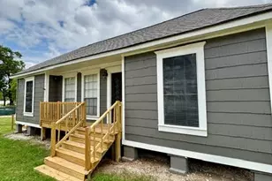 511 N 3rd St, Conroe, TX 77301 - Photo 8