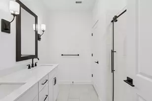 432 Monarch Trl, Huntsville, TX 77340 - Photo 12