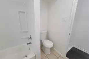 6302 Jackson Dr, Hitchcock, TX 77563 - Photo 8