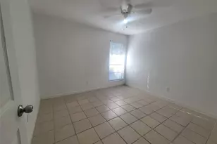 6302 Jackson Dr, Hitchcock, TX 77563 - Photo 10