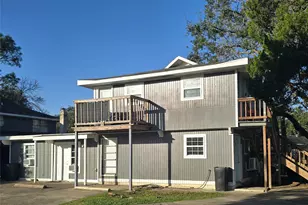 6302 Jackson Dr, Hitchcock, TX 77563 - Photo 2