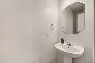 4415 Casey Cir, Sugar Land, TX 77479 - Photo 12