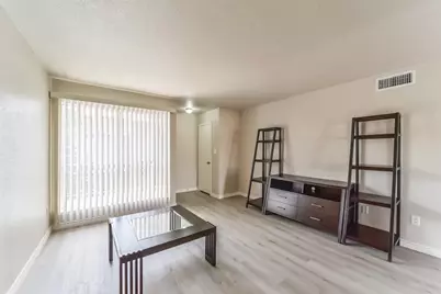 6202 Skyline Drive #44, Houston, TX 77057 - Photo 2
