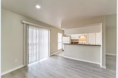 6202 Skyline Drive #44, Houston, TX 77057 - Photo 2