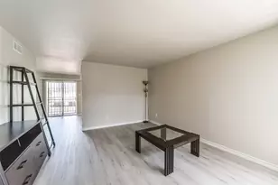 6202 Skyline Dr, Houston, TX 77057 - Photo 2