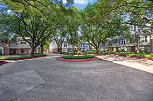 836 Wax Myrtle Ln, Houston, TX 77079 - Photo 16