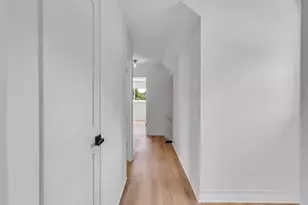 16007 Diana Ln, Houston, TX 77062 - Photo 36