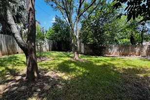 2506 Valley Dr, Brenham, TX 77833 - Photo 14