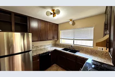2506 Valley Drive, Brenham, TX 77833 - Photo 6