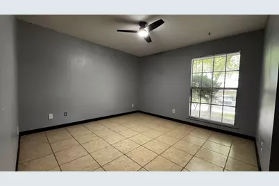 2506 Valley Drive, Brenham, TX 77833 - Photo 10