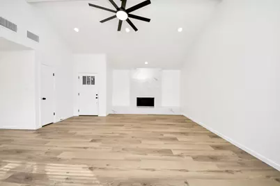 3305 Avenue R, Rosenberg, TX 77471 - Photo 2