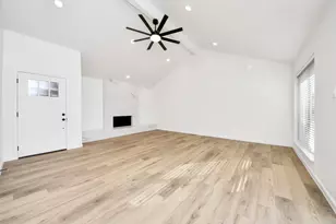 3305 Avenue R, Rosenberg, TX 77471 - Photo 2