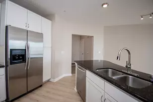 505 Jackson Hill St, Houston, TX 77007 - Photo 10