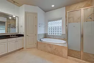 11207 St Laurent Ln, Houston, TX 77082 - Photo 12