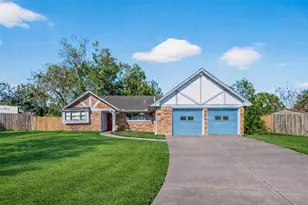 5703 Woodville Ln, Pearland, TX 77584 - Photo 18