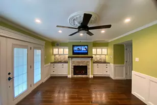 18204 Vinland Dr, Houston, TX 77058 - Photo 2