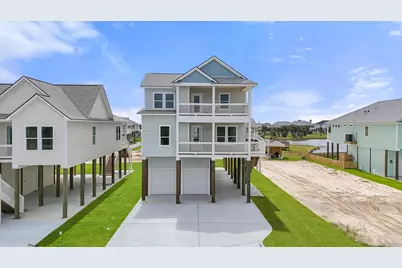 4042 Miramar Court, Galveston, TX 77554 - Photo 1