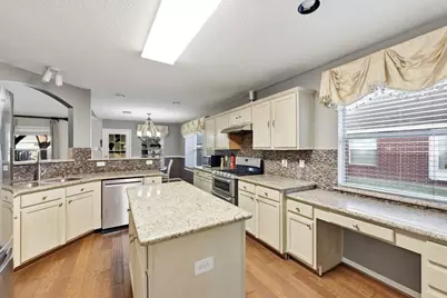 1819 Castle Oaks Drive, Pearland, TX 77581 - Photo 14
