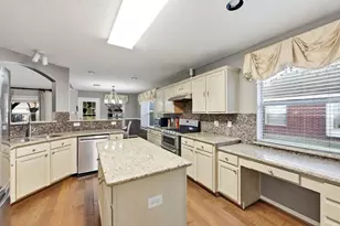 1819 Castle Oaks Dr, Pearland, TX 77581 - Photo 14