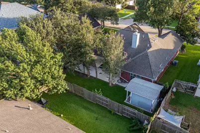 1819 Castle Oaks Drive, Pearland, TX 77581 - Photo 30