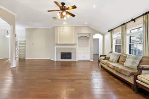 1819 Castle Oaks Dr, Pearland, TX 77581 - Photo 10