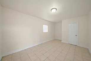 6319 Southwood Ct N, Houston, TX 77035 - Photo 8