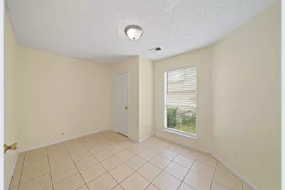 6319 Southwood Court N, Houston, TX 77035 - Photo 4