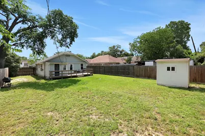 1459 Godwin Street, Houston, TX 77023 - Photo 4