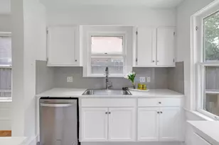 1459 Godwin St, Houston, TX 77023 - Photo 10