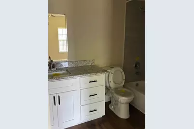 10525 Burman Street, Houston, TX 77029 - Photo 8