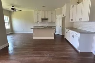 10525 Burman St, Houston, TX 77029 - Photo 4
