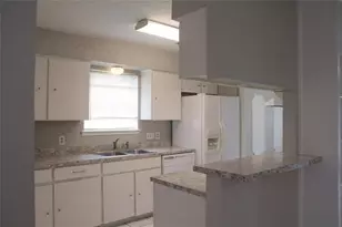 3802 Willow Springs Ln, Houston, TX 77080 - Photo 10