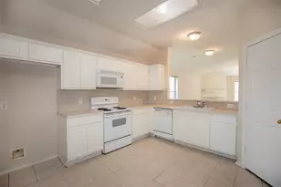 5008 Blanco Dr, Pearland, TX 77584 - Photo 8